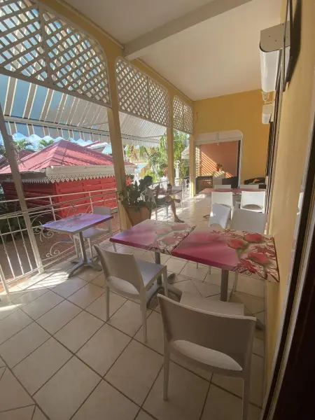 Appartement moderne à Pointe-Noire - 36 m² - Piscine & Jacuzzi - Photo 12