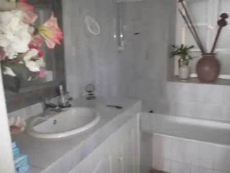 Maison chaleureuse à Saint-Gilles les Bains, proche plage - Photo 9