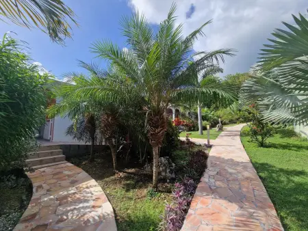 Maison charmante à Le Moule avec piscine partagée - Photo 7