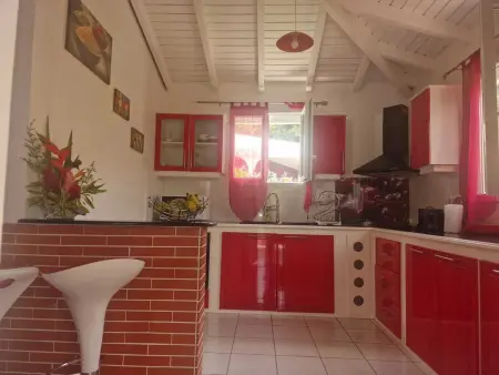 Maison charmante à Le Moule avec piscine partagée - Photo 29