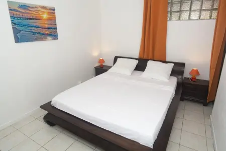 Appartement moderne à Fort-de-France, terrasse équipée, 50 m². - Photo 5