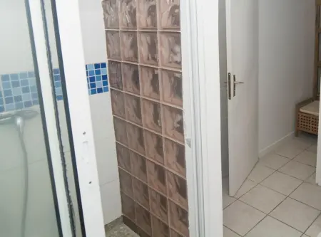 Appartement moderne à Fort-de-France, terrasse équipée, 50 m². - Photo 8