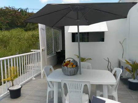 Studio charmant avec vue sur la mer - 45 m² - Le Robert - Photo 1