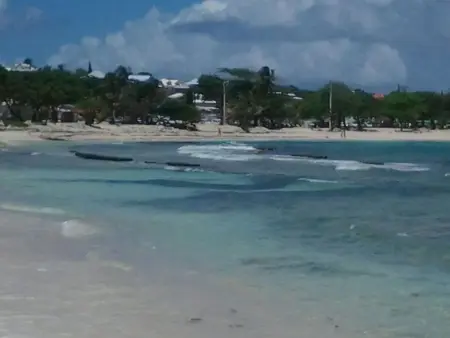 Maison chaleureuse à Le Moule avec piscine partagée - Photo 19