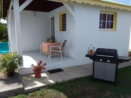 Chaleureuse maison au Moule avec piscine partagée - Photo 15