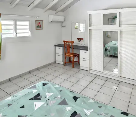 Appartement convivial au Moule avec jardin clôturé - Photo 9