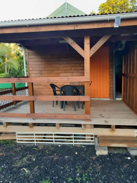 Bungalow charmant à Petit-Bourg avec jardin privatif - Photo 1