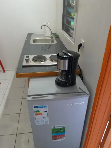 Bungalow charmant à Petit-Bourg avec jardin privatif - Photo 5