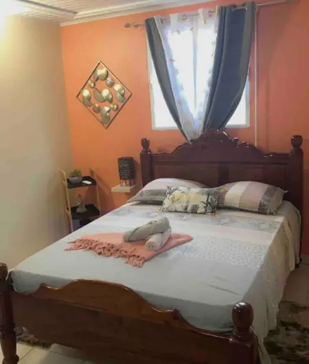 Appartement charmant à Les Abymes avec piscine privée, 60m² - Photo 5
