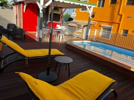 Appartement charmant à Les Abymes avec piscine privée, 60m² - Photo 9
