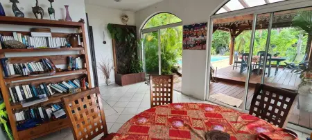 Villa élégante avec piscine à Saint-Paul, Réunion, vue sur mer - Photo 5