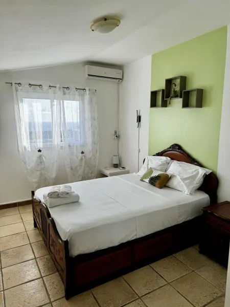 Appartement charmant à Saint-Joseph, 50 m², vue sur mer, piscine - Photo 5