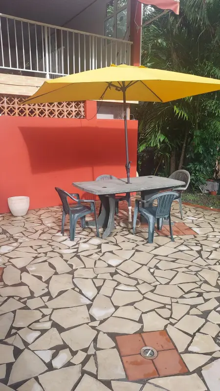Appartement charmant à Rivière-Pilote avec piscine partagée - Photo 3