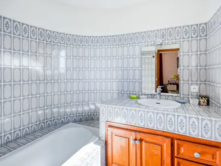 Les Baux Rouges, Villa 6 personnes à Sollies Ville - Photo 9