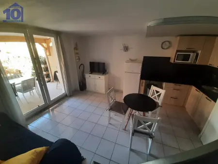 Charmant Pavillon 5 Pers avec Clim et Terrasse en Résidence avec Piscine - Photo 3
