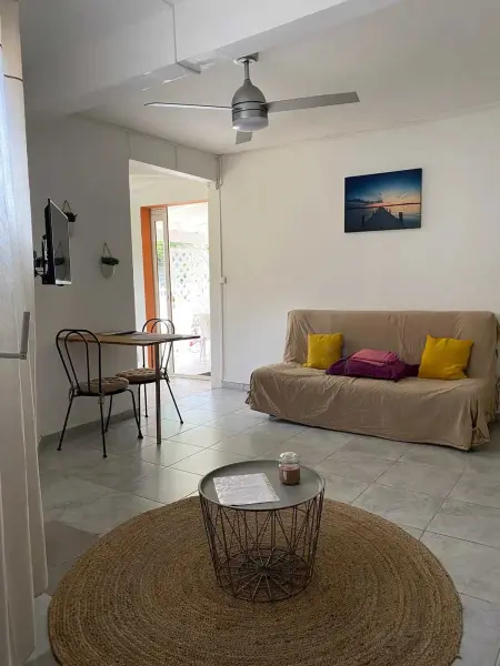 Maison cosy avec terrasse à Le Gosier 40 m², Maison 2 personnes à Le Gosier - Photo 3