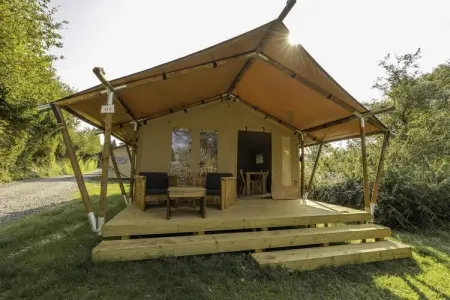 Comet 27 Lodges, Tente de glamping Comet, Ardennes - Photo 8