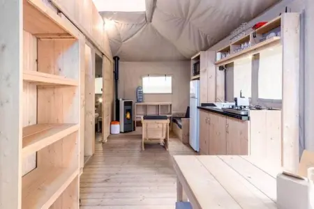 Stardust 40 Family Lodge, Glamping à Signy-l'Abbaye - Photo 2
