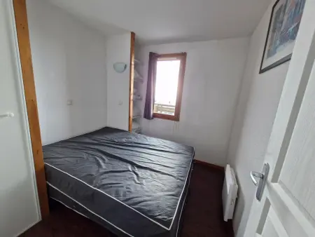 Appartement spacieux avec terrasse et garage, accès piscine - Photo 4