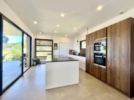 Villa d'architecte avec piscine et services exclusifs - Photo 4