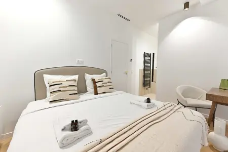 RENNEQUIN, Appartement neuf avec AC Porte Maillot - Photo 15