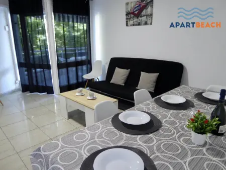 Appartement cosy 3 chambres avec piscine, à 200m de la plage à Salou - Photo 7