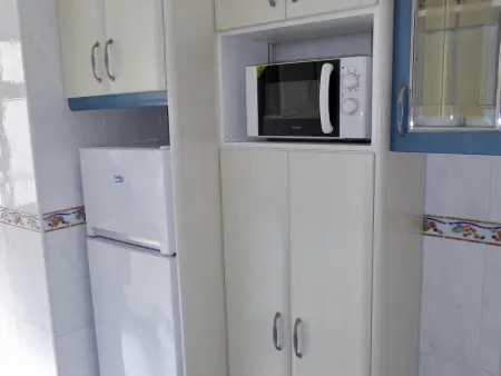 Appartement cosy 3 chambres avec piscine, à 200m de la plage à Salou - Photo 9