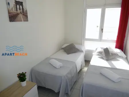 Appartement cosy 3 chambres avec piscine, à 200m de la plage à Salou - Photo 21
