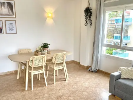 Appartement Climatisé à La Pineda avec Piscines, Terrains de Sport et Proche Plage - Photo 7