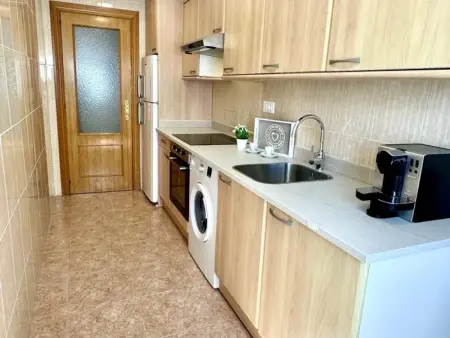 Appartement Climatisé à La Pineda avec Piscines, Terrains de Sport et Proche Plage - Photo 9