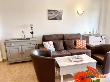 Bel Appartement 2 Ch Climatisé avec Piscine et Parking Proche Plage - Photo 4