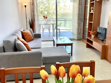 Appartement avec Grande Terrasse et Piscine à 1 min de la Plage - Photo 2