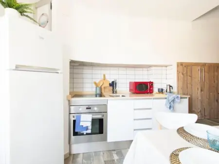 Appartement de rêve à La Pineda: 6 pers, piscine, terrasse, centre-ville, à 1 min de la plage - Photo 5