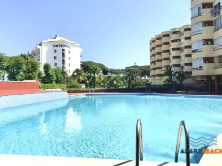 Appartement de rêve à La Pineda: 6 pers, piscine, terrasse, centre-ville, à 1 min de la plage - Photo 9