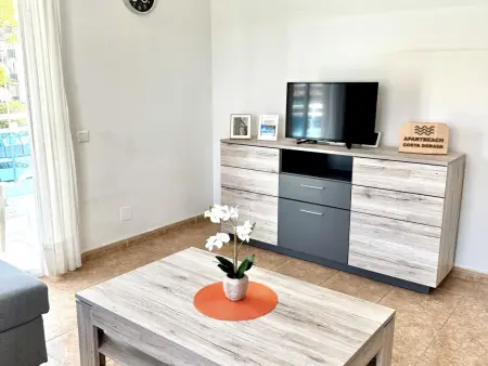 Charmant appartement à La Pineda avec grande terrasse, jardin et piscine, proche de la plage - Photo 3