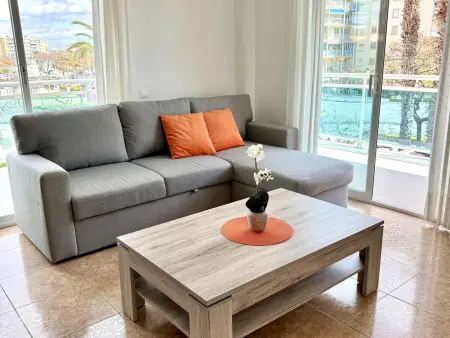 Charmant appartement à La Pineda avec grande terrasse, jardin et piscine, proche de la plage - Photo 16