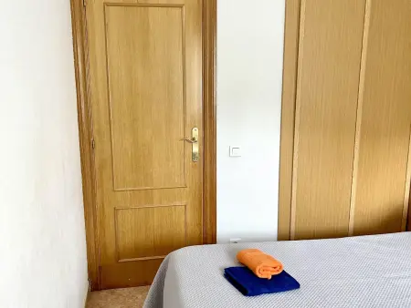 Charmant appartement à La Pineda avec grande terrasse, jardin et piscine, proche de la plage - Photo 18
