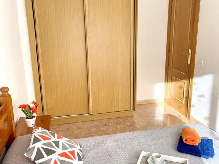 Charmant appartement à La Pineda avec grande terrasse, jardin et piscine, proche de la plage - Photo 21