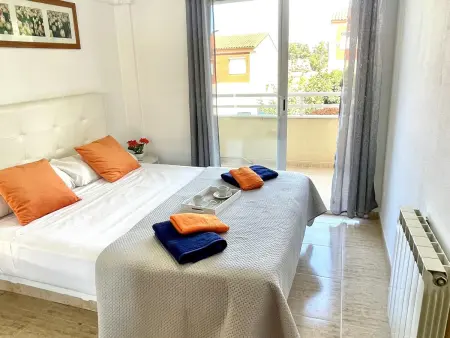 Appartement Familial Relaxant, Climatisé, Proche Plage et Parc, Jardin Privatif et Piscine Communautaire - Photo 3