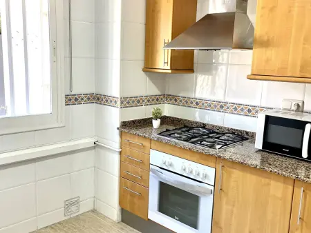 Appartement Familial Relaxant, Climatisé, Proche Plage et Parc, Jardin Privatif et Piscine Communautaire - Photo 8