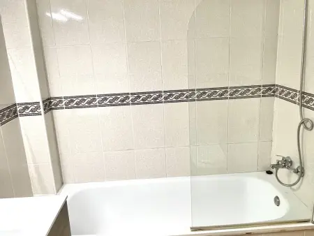 Appartement Familial Relaxant, Climatisé, Proche Plage et Parc, Jardin Privatif et Piscine Communautaire - Photo 10