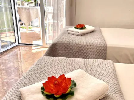 Appartement spacieux en bord de mer avec climatisation, terrasse et parking gratuit - Photo 6