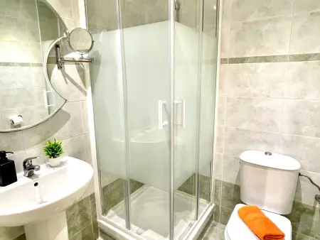Appartement Golden de Luxe à Salou - Climatisé, Proche Plage, Piscine et Parking - Photo 15