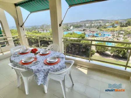 Bel appartement avec terrasse, vue mer, proche Aquopolis, cuisine équipée - Photo 1