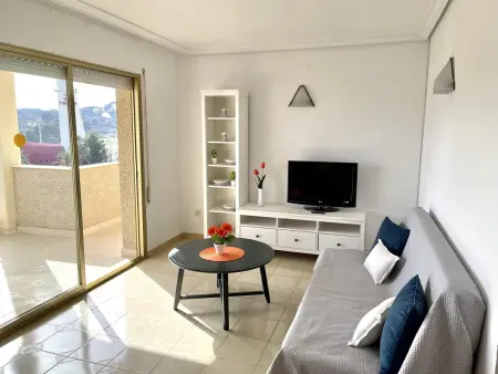 Bel appartement avec terrasse, vue mer, proche Aquopolis, cuisine équipée - Photo 3