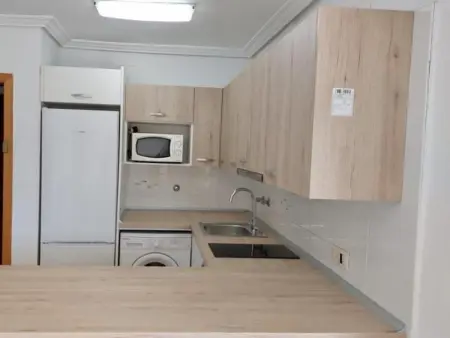 Bel appartement avec terrasse, vue mer, proche Aquopolis, cuisine équipée - Photo 5