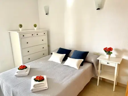 Bel appartement avec terrasse, vue mer, proche Aquopolis, cuisine équipée - Photo 11