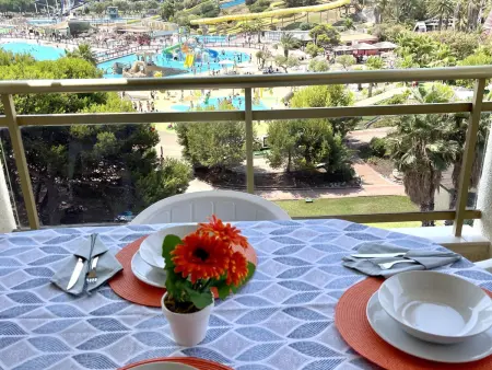 Bel appartement avec terrasse, vue mer, proche Aquopolis, cuisine équipée - Photo 13