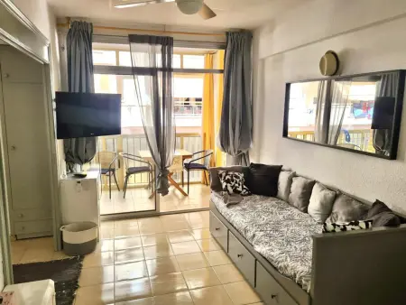 Bel appartement climatisé en bord de plage avec piscine et parking à La Pineda - Photo 3