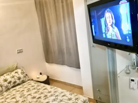 Bel appartement climatisé en bord de plage avec piscine et parking à La Pineda - Photo 4